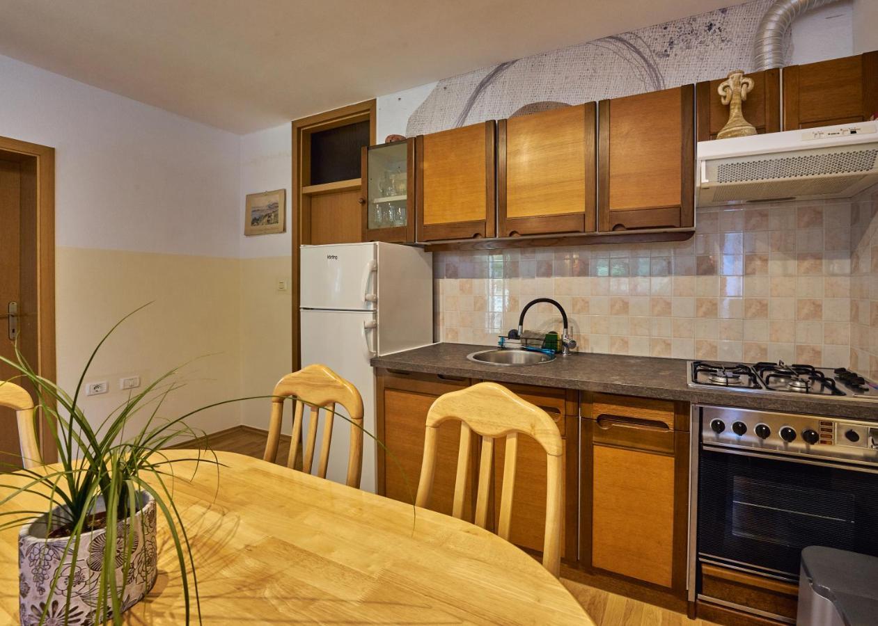 Baredinka Izola Apartment ภายนอก รูปภาพ